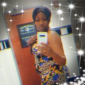 Meet your Posher, Raeshell